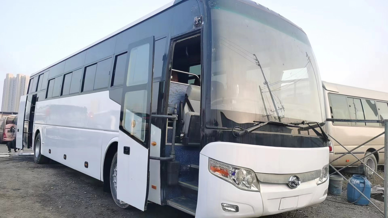 YUTONG - Туристичний автобус: фото 1 YUTONG - Туристичний автобус: фото 1