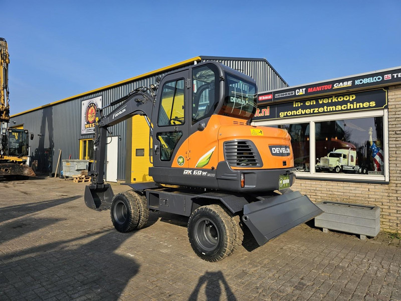 Develon DX60WN ECO-1 - Колісний екскаватор: фото 3 Develon DX60WN ECO-1 - Колісний екскаватор: фото 3