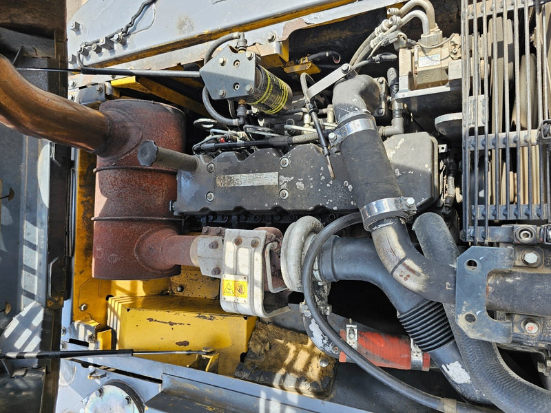 Гусеничний екскаватор Komatsu PC210LC-8: фото 12