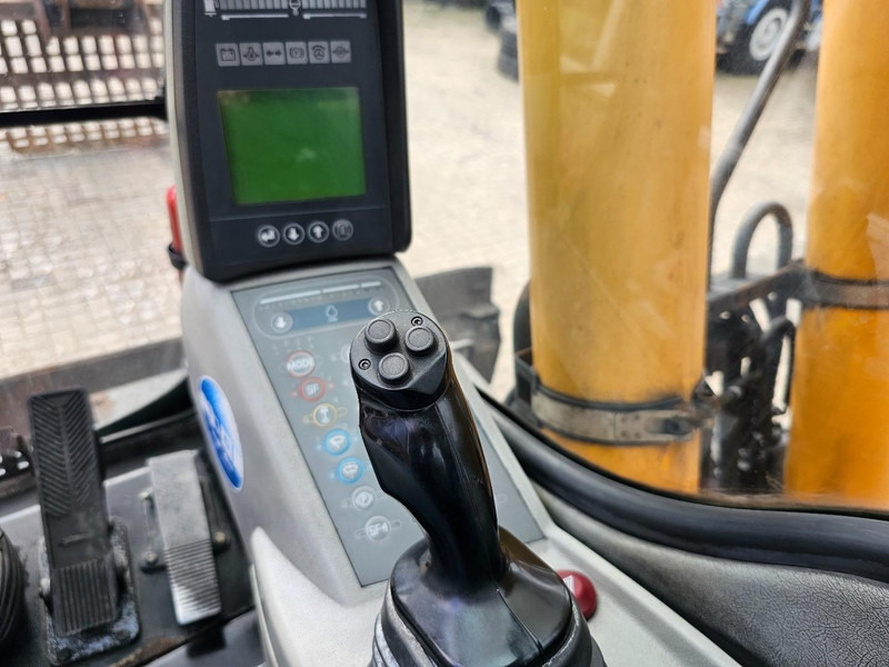 Колісний екскаватор Liebherr A914: фото 16