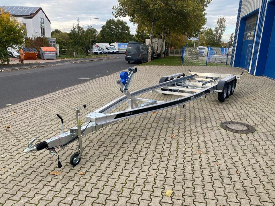 Martz Bootstrailer / Bootsanhänger 3500Kg inkl. Gratis Lieferung *INKL.19% MWST* - Причіп для човна: фото 4 Martz Bootstrailer / Bootsanhänger 3500Kg inkl. Gratis Lieferung *INKL.19% MWST* - Причіп для човна: фото 4