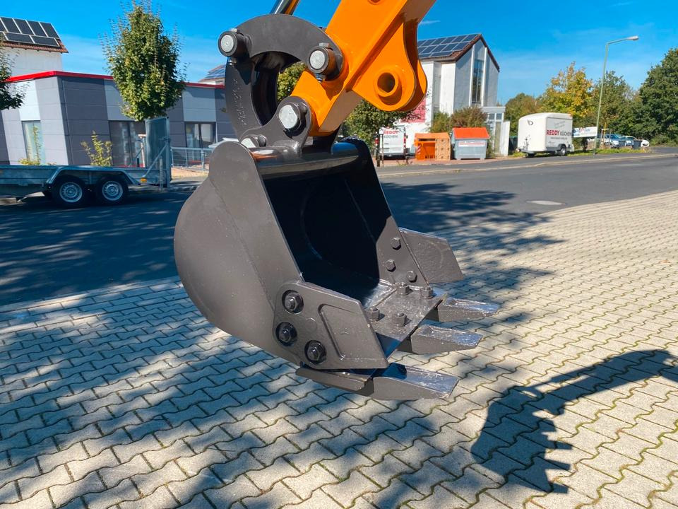 Minibagger BK1300JSR inkl. 3 Schaufeln *INKL.19% MWST*BERGER KRAUS*KUBOTA D902 11,8KW*JOYSTICK*SCHENKWARM*SOFORT!* - Міні-екскаватор: фото 4 Minibagger BK1300JSR inkl. 3 Schaufeln *INKL.19% MWST*BERGER KRAUS*KUBOTA D902 11,8KW*JOYSTICK*SCHENKWARM*SOFORT!* - Міні-екскаватор: фото 4