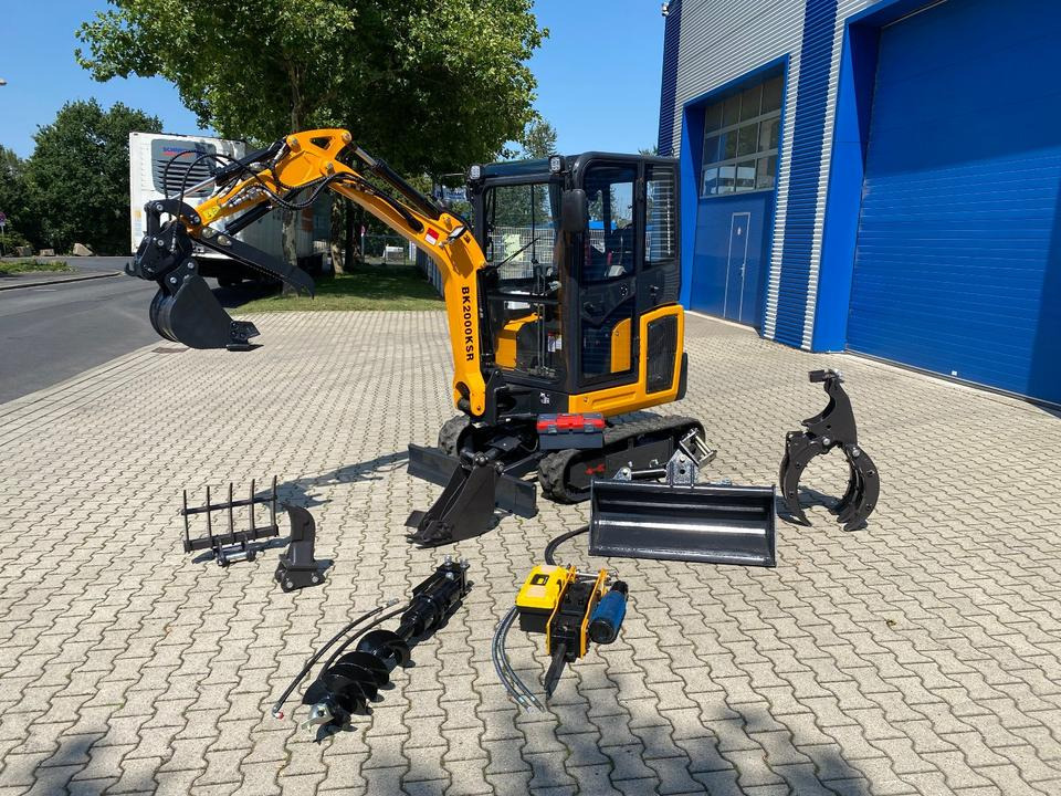 Minibagger BK2000KSR inkl. Zubehörpaket *INKL.19% MWST*BERGER KRAUS*YANMAR*SCHWENKARM* VERSTELLFAHRWERK* - Міні-екскаватор: фото 1 Minibagger BK2000KSR inkl. Zubehörpaket *INKL.19% MWST*BERGER KRAUS*YANMAR*SCHWENKARM* VERSTELLFAHRWERK* - Міні-екскаватор: фото 1