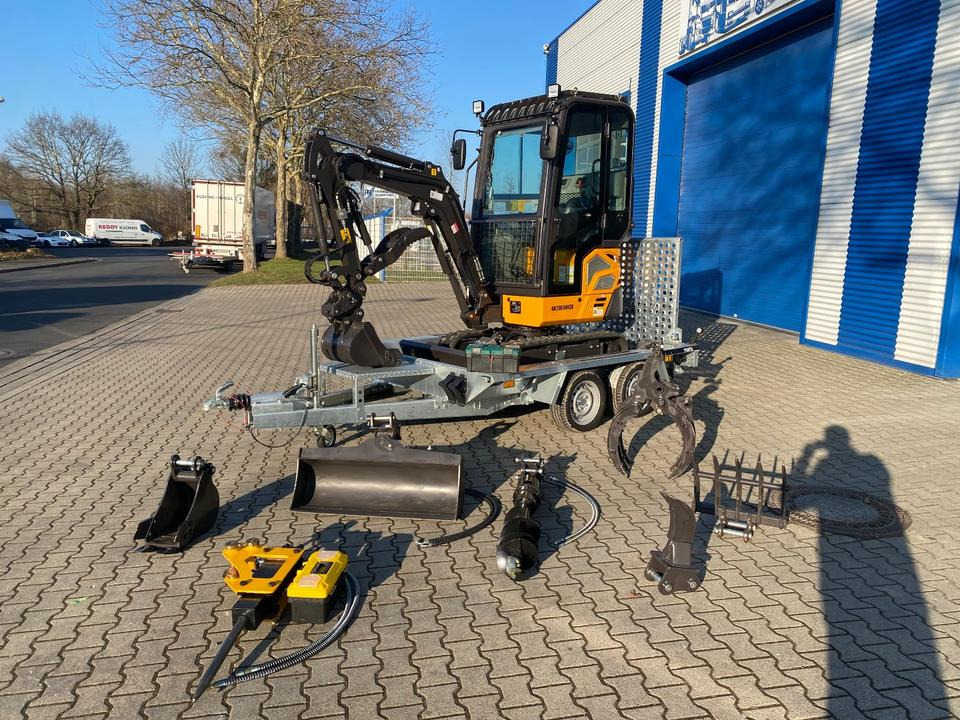 Minibagger BK2000NKSR + Tieflader + Zubehör *INKL.19% MWST*BERGER KRAUS*KUBOTA* KLIMA*SCHWENKARM*VERSTELLFAHRWERK* - Міні-екскаватор: фото 1 Minibagger BK2000NKSR + Tieflader + Zubehör *INKL.19% MWST*BERGER KRAUS*KUBOTA* KLIMA*SCHWENKARM*VERSTELLFAHRWERK* - Міні-екскаватор: фото 1