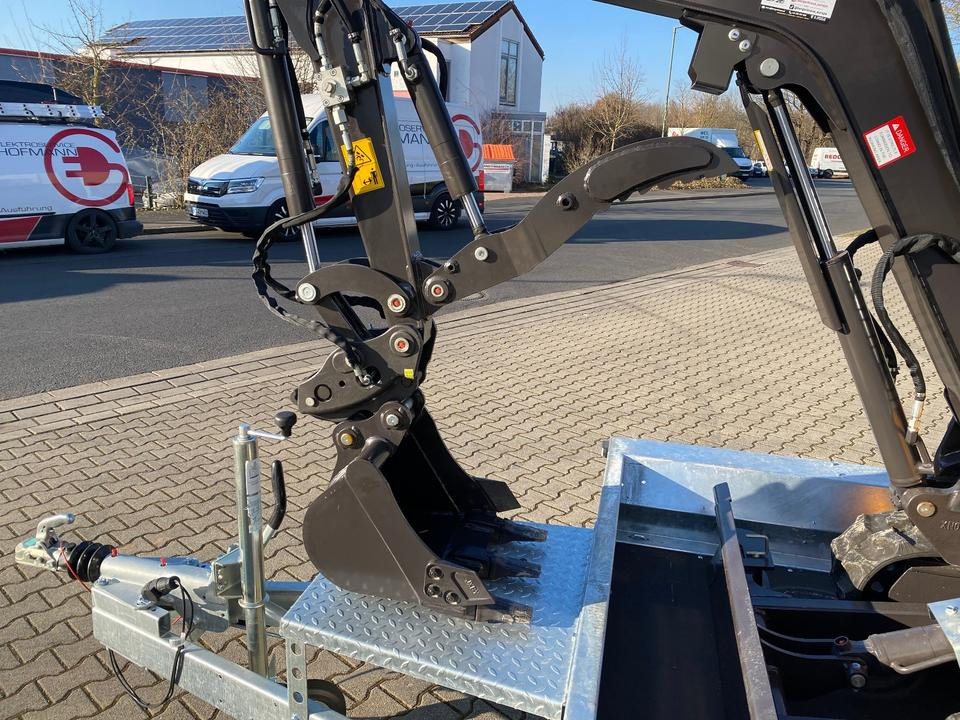 Minibagger BK2000NKSR + Tieflader + Zubehör *INKL.19% MWST*BERGER KRAUS*KUBOTA* KLIMA*SCHWENKARM*VERSTELLFAHRWERK* - Міні-екскаватор: фото 5 Minibagger BK2000NKSR + Tieflader + Zubehör *INKL.19% MWST*BERGER KRAUS*KUBOTA* KLIMA*SCHWENKARM*VERSTELLFAHRWERK* - Міні-екскаватор: фото 5