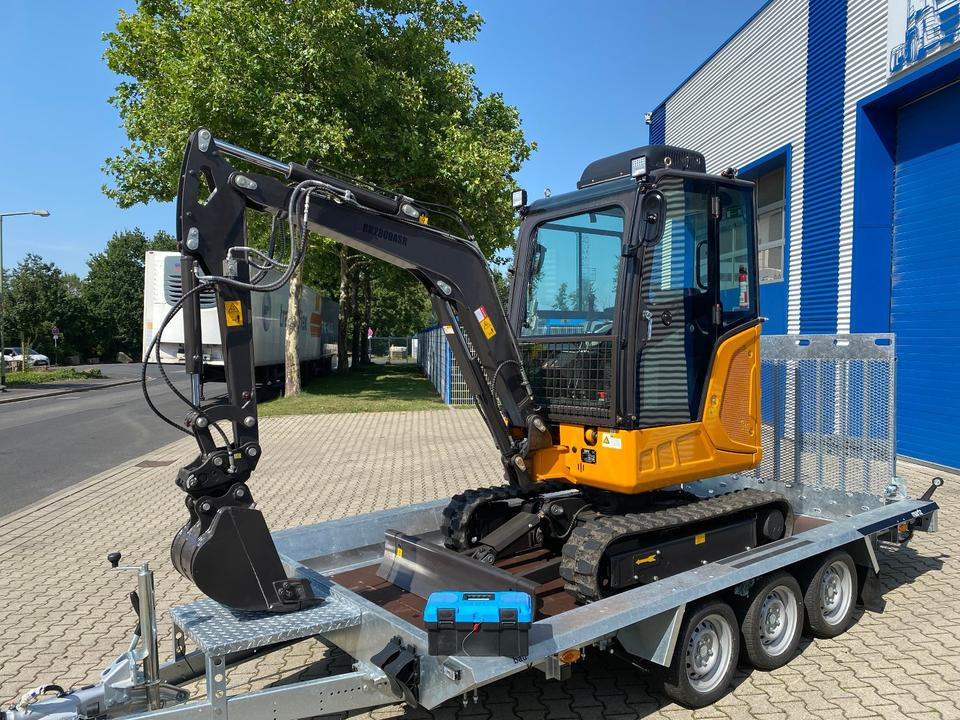 Minibagger BK2800ASR + Tieflader + Zubehör *INKL.19% MWST*BERGER KRAUS*KUBOTA*SCHWENKARM* VERSTELLFAHRWERK*KLIMA* - Міні-екскаватор, Причіп: фото 4 Minibagger BK2800ASR + Tieflader + Zubehör *INKL.19% MWST*BERGER KRAUS*KUBOTA*SCHWENKARM* VERSTELLFAHRWERK*KLIMA* - Міні-екскаватор, Причіп: фото 4