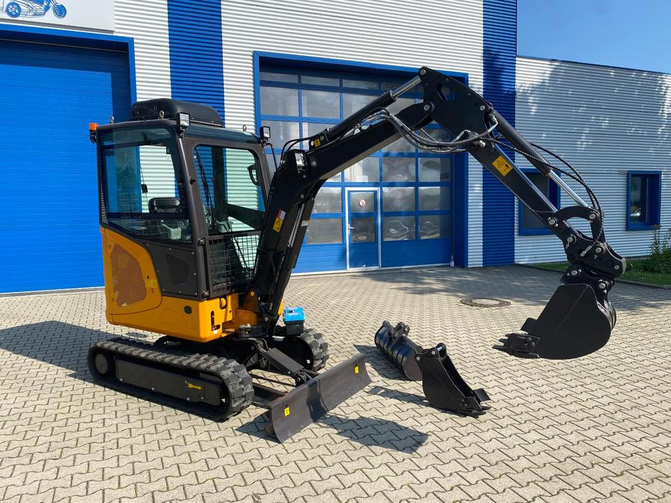 Minibagger BK2800ASR inkl. Schaufelpaket *INKL.19% MWST*BERGER KRAUS*KUBOTA*SCHWENKARM* VERSTELLFAHRWERK*KLIMA* - Міні-екскаватор: фото 5 Minibagger BK2800ASR inkl. Schaufelpaket *INKL.19% MWST*BERGER KRAUS*KUBOTA*SCHWENKARM* VERSTELLFAHRWERK*KLIMA* - Міні-екскаватор: фото 5