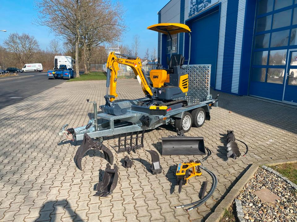Minibagger BK950JS + Tieflader + Zubehör *INKL.19% MWST*BERGER KRAUS*JOYSTICK*SOFORT!* - Міні-екскаватор, Причіп: фото 1 Minibagger BK950JS + Tieflader + Zubehör *INKL.19% MWST*BERGER KRAUS*JOYSTICK*SOFORT!* - Міні-екскаватор, Причіп: фото 1