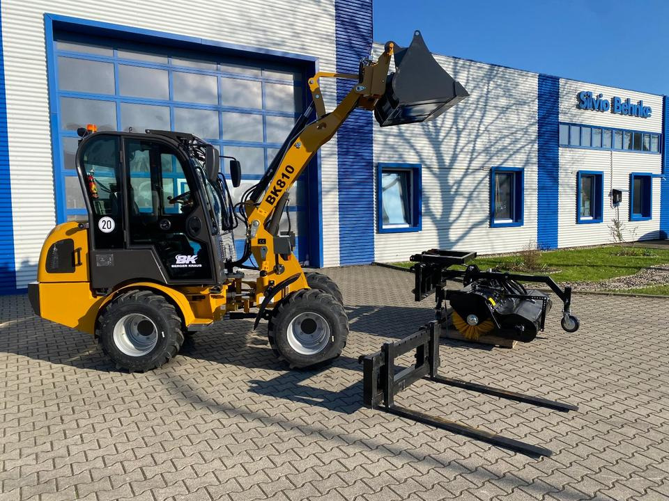 Radlader/Hoflader BK810 inkl. Kehrmaschinenpaket *INKL.19% MWST*BERGER KRAUS* KUBOTA*EURO*CE* - Компактний фронтальний навантажувач: фото 2 Radlader/Hoflader BK810 inkl. Kehrmaschinenpaket *INKL.19% MWST*BERGER KRAUS* KUBOTA*EURO*CE* - Компактний фронтальний навантажувач: фото 2