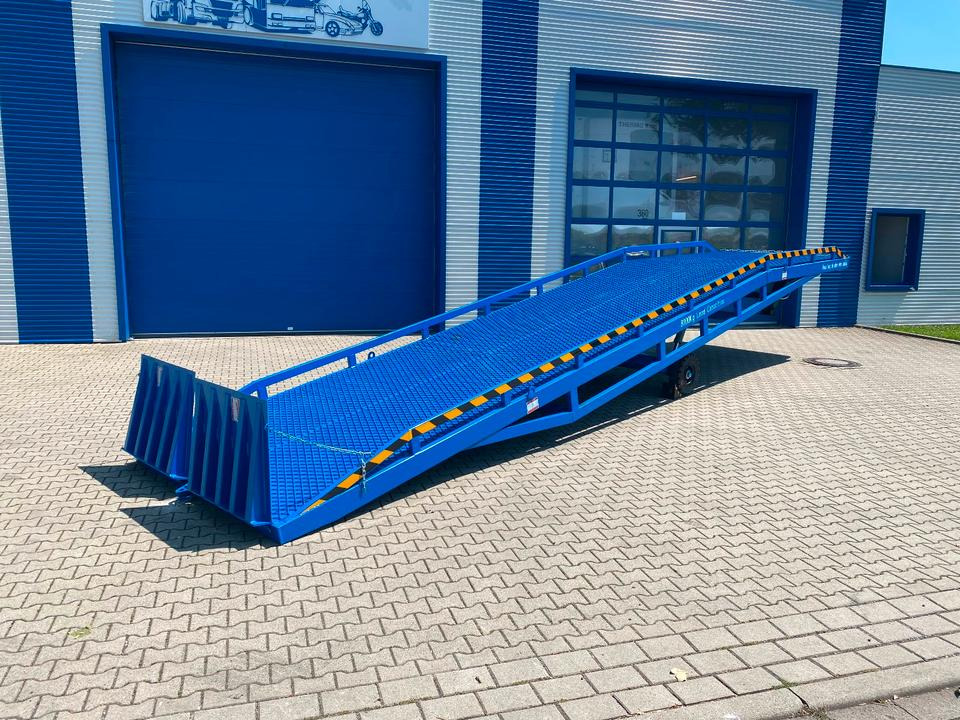 Verladerampe 8t Containerrampe LKW Rampe NEU *INKL.19% MWST*SOFORT VERFÜGBAR!* - Навантажувальна рампа: фото 1 Verladerampe 8t Containerrampe LKW Rampe NEU *INKL.19% MWST*SOFORT VERFÜGBAR!* - Навантажувальна рампа: фото 1