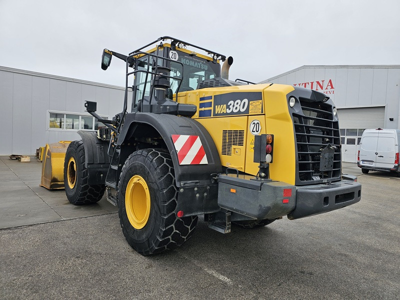KOMATSU WA380-8 - Колісний навантажувач: фото 2 KOMATSU WA380-8 - Колісний навантажувач: фото 2