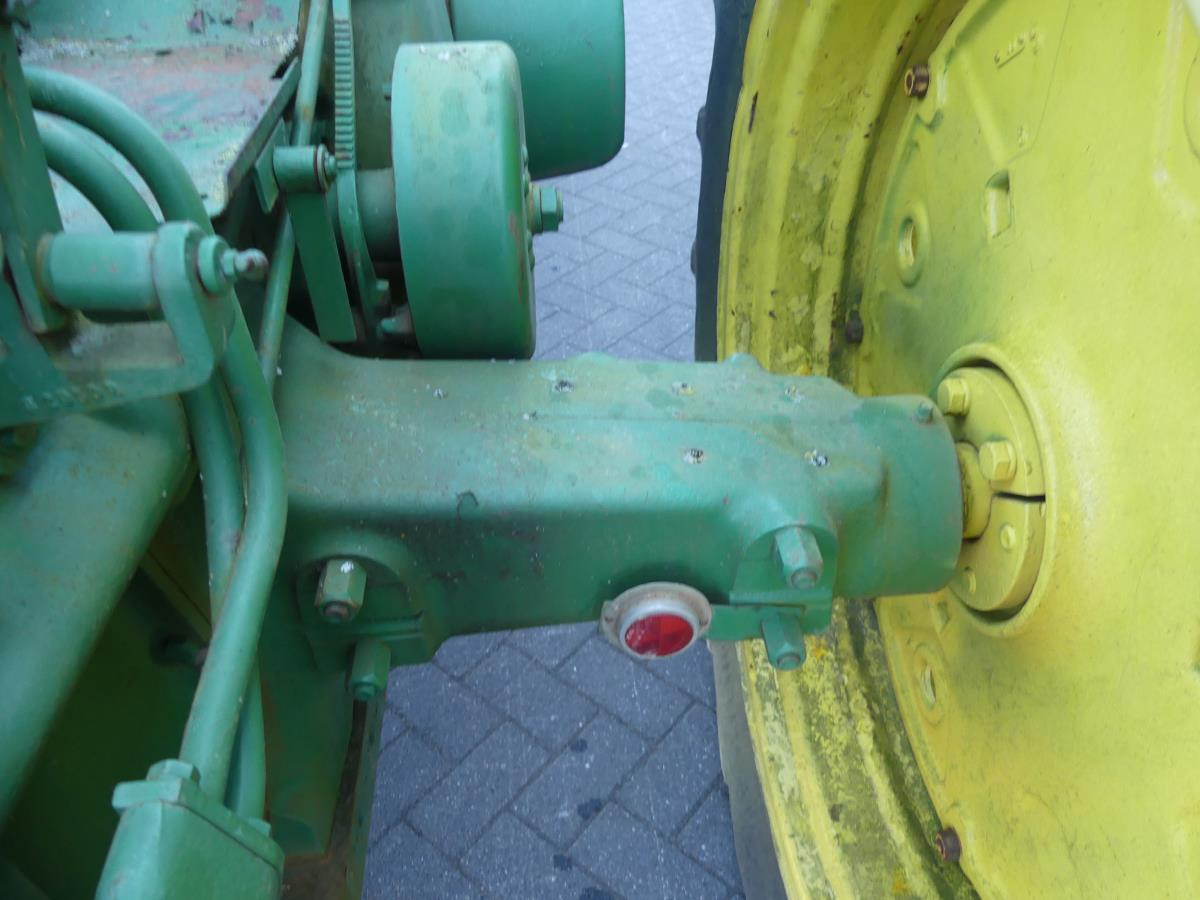 Трактор John-Deere 730: фото 10