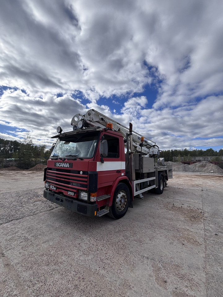 SCANIA - Пожежна машина: фото 1 SCANIA - Пожежна машина: фото 1