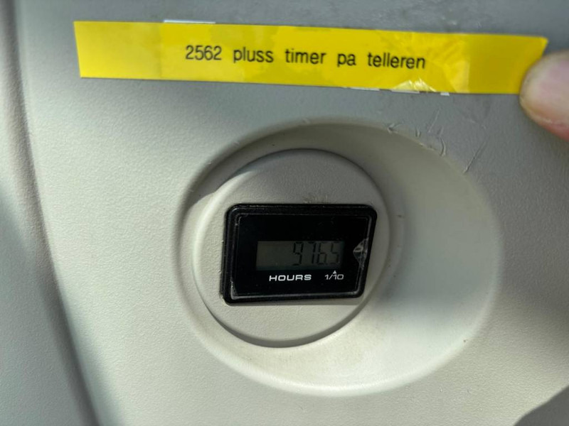 Kobelco SK 75 SR-3E - Міні-екскаватор: фото 5 Kobelco SK 75 SR-3E - Міні-екскаватор: фото 5