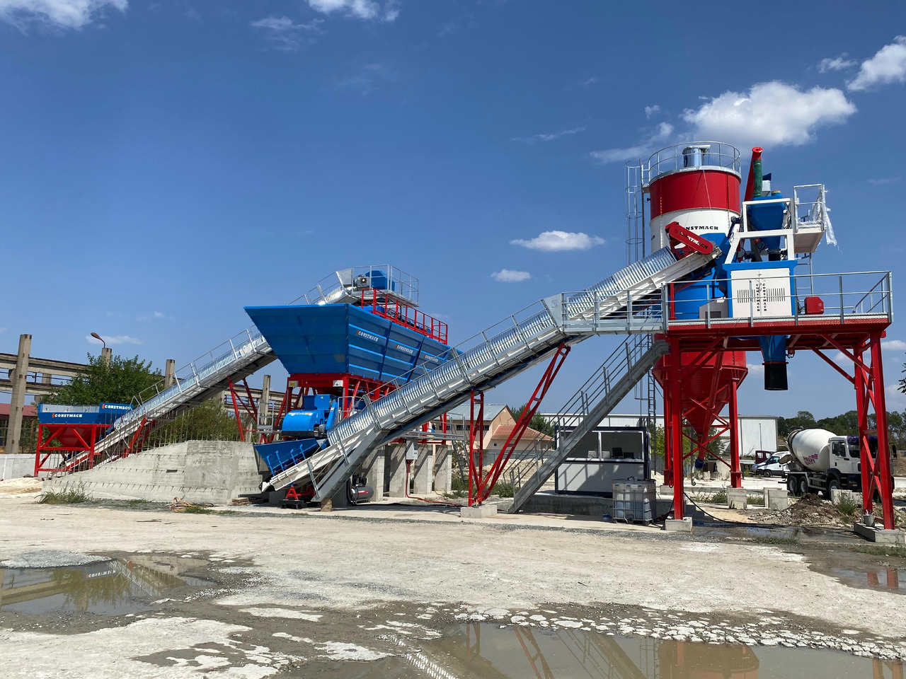 Constmach 60 m³/h Compact Concrete Batching Plant With Band - Бетонний завод: фото 1 Constmach 60 m³/h Compact Concrete Batching Plant With Band - Бетонний завод: фото 1