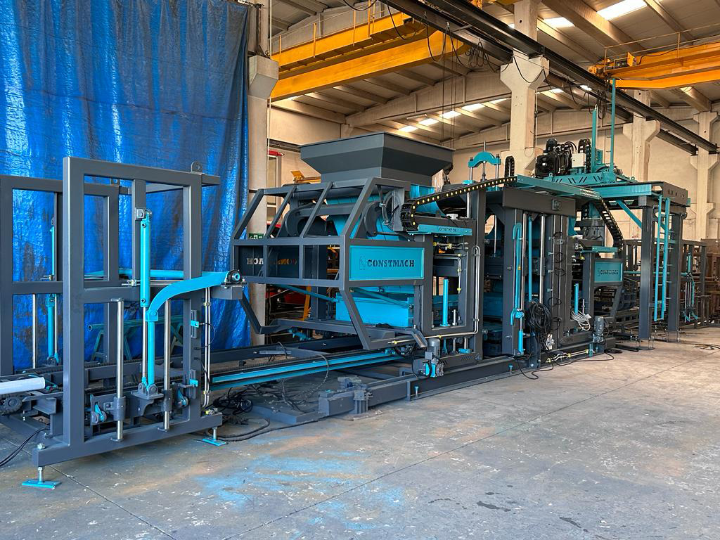 Constmach Bs-42 Maschine zur Brikettierung (Betonsteinfertigungsmaschine) - Вібропрес: фото 2 Constmach Bs-42 Maschine zur Brikettierung (Betonsteinfertigungsmaschine) - Вібропрес: фото 2