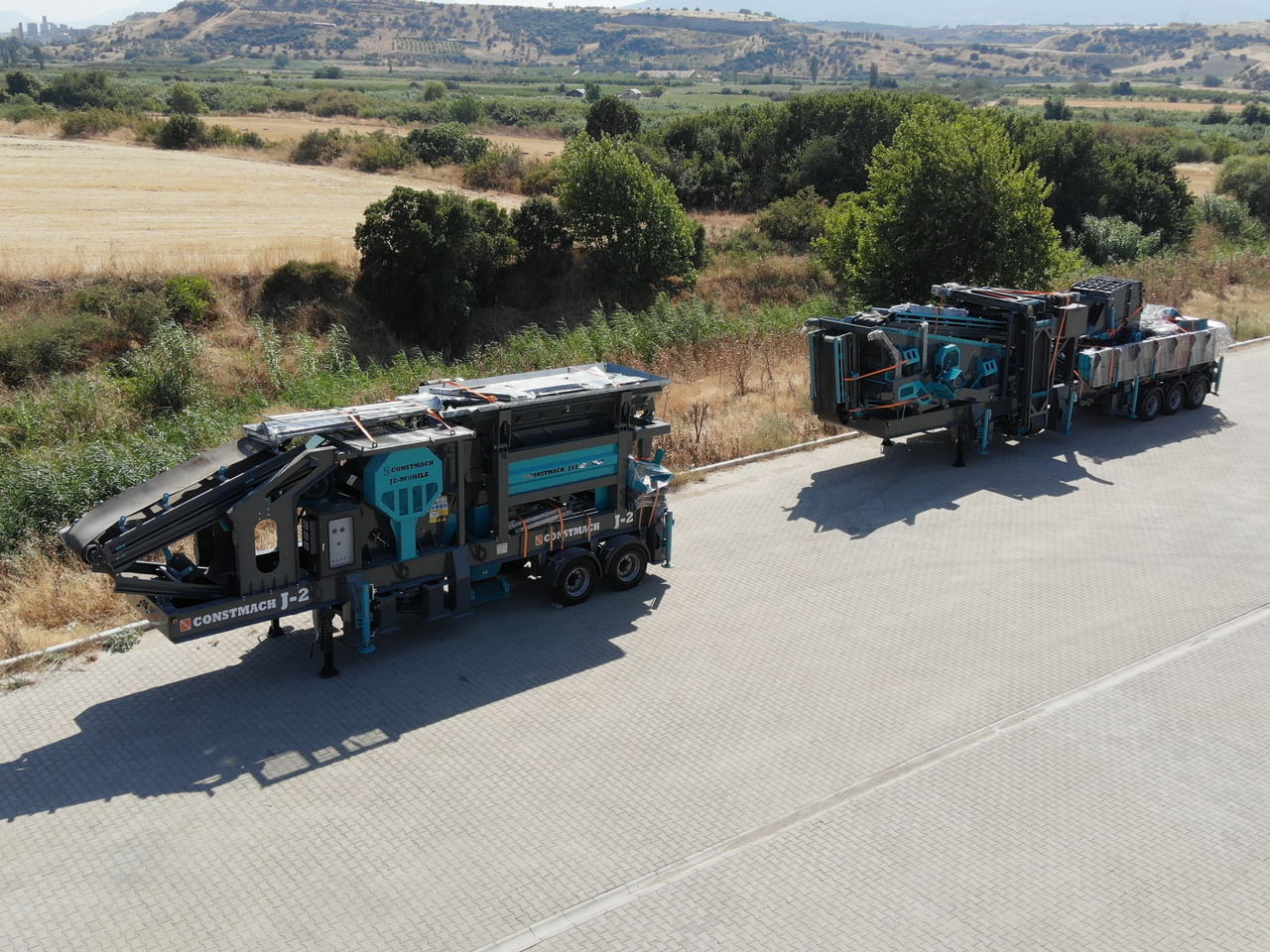 Constmach Mobile Impact Crushing And Screening Plant With Capacity Of 150-200 Tons - Мобільна дробарка: фото 2 Constmach Mobile Impact Crushing And Screening Plant With Capacity Of 150-200 Tons - Мобільна дробарка: фото 2