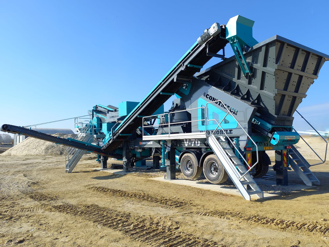 Constmach Mobiler Prallbrecher mit vertikaler Welle und einer Kapazität von 100–150 Tonnen - Мобільна дробарка: фото 1 Constmach Mobiler Prallbrecher mit vertikaler Welle und einer Kapazität von 100–150 Tonnen - Мобільна дробарка: фото 1