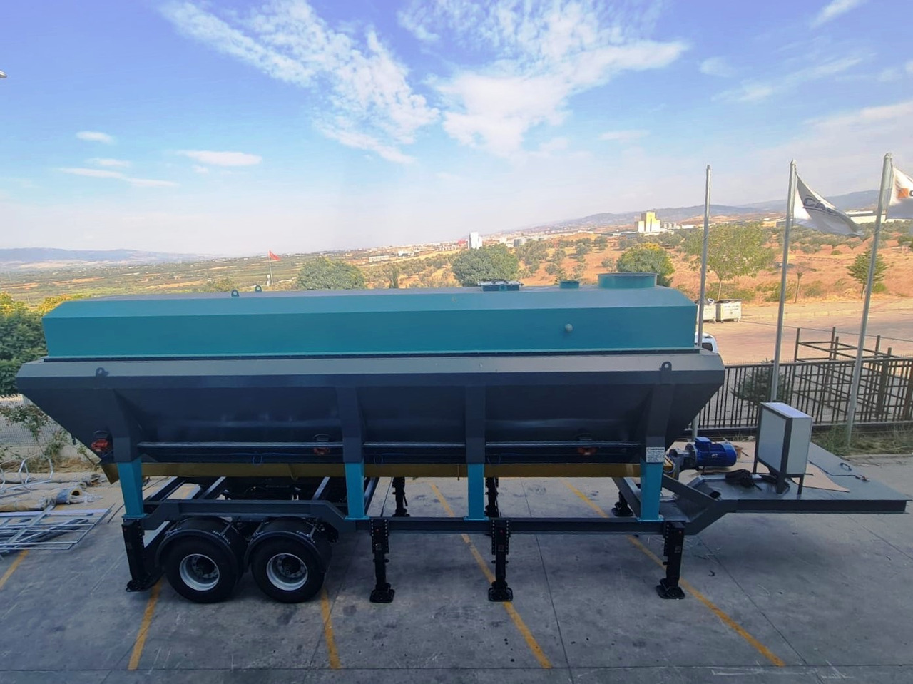 Constmach Silo à Ciment Mobile (Silo à Ciment Horizontal) - Силос для цементу: фото 3 Constmach Silo à Ciment Mobile (Silo à Ciment Horizontal) - Силос для цементу: фото 3