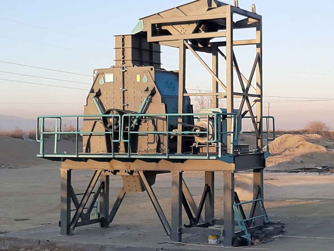 Constmach Tertiärer Prallbrecher 60–250 TPH (Sand Herstellungsmaschine) - Ударна дробарка: фото 1 Constmach Tertiärer Prallbrecher 60–250 TPH (Sand Herstellungsmaschine) - Ударна дробарка: фото 1