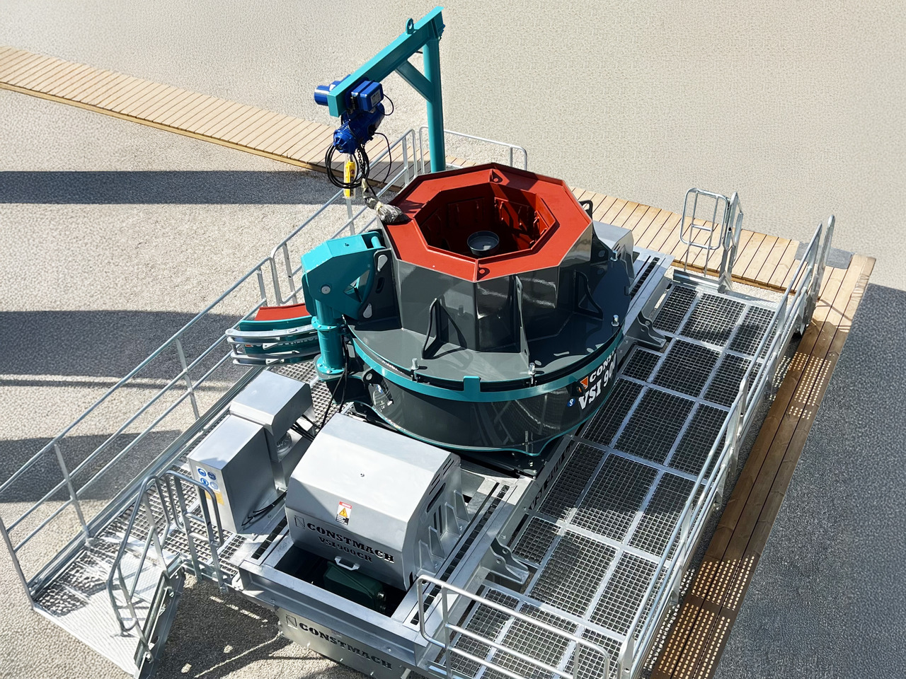 Constmach Vertikale Prallbrecher mit einer Leistung von 65 bis 400 t/h - Ударна дробарка: фото 1 Constmach Vertikale Prallbrecher mit einer Leistung von 65 bis 400 t/h - Ударна дробарка: фото 1
