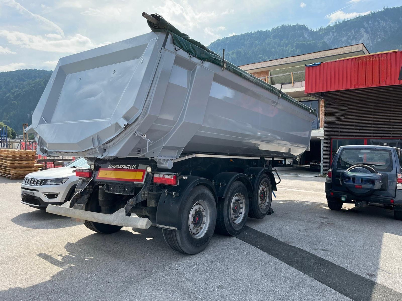 Schwarzmüller Hardox - Самоскид напівпричіп: фото 1 Schwarzmüller Hardox - Самоскид напівпричіп: фото 1