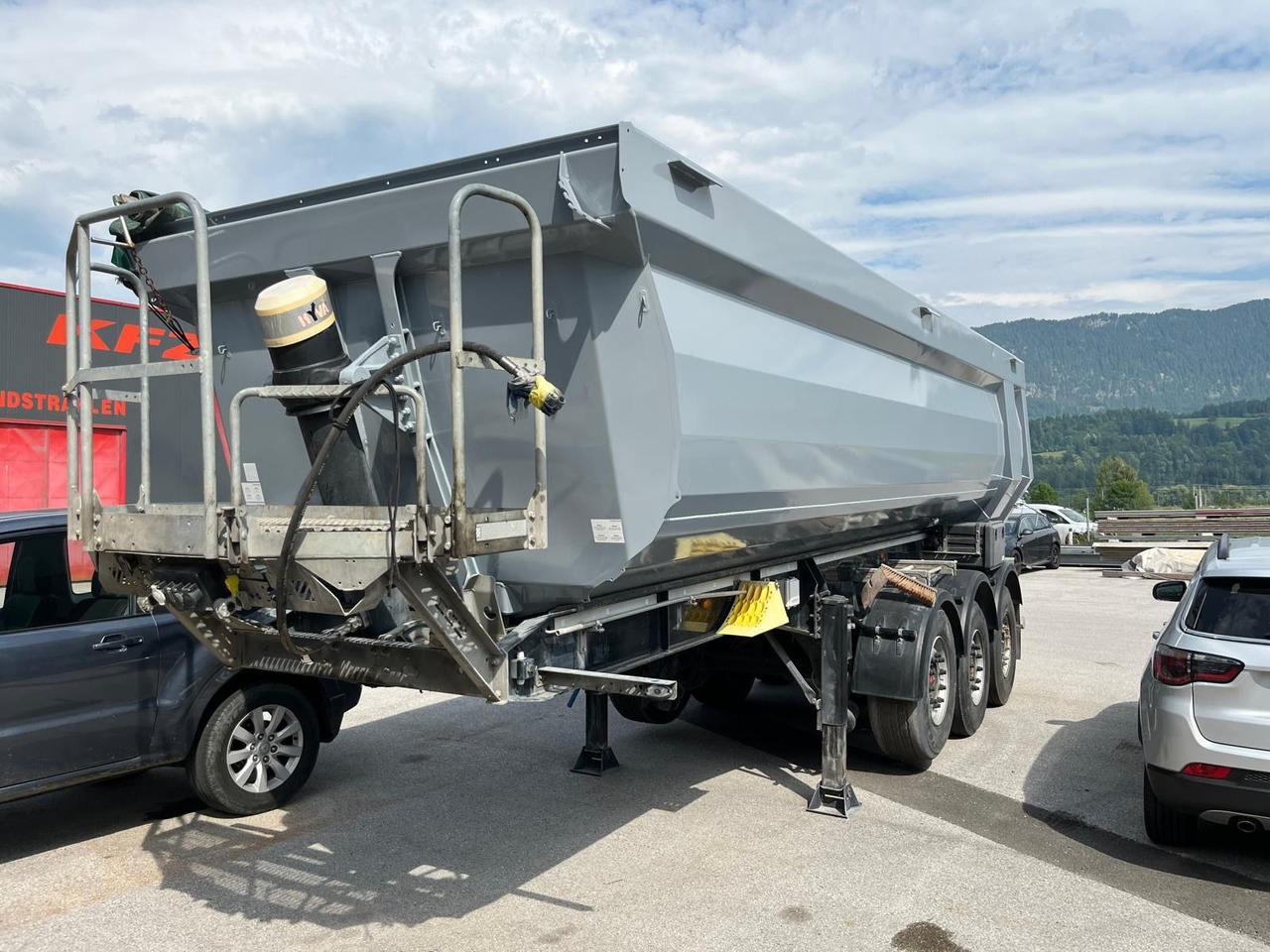 Schwarzmüller Hardox - Самоскид напівпричіп: фото 2 Schwarzmüller Hardox - Самоскид напівпричіп: фото 2