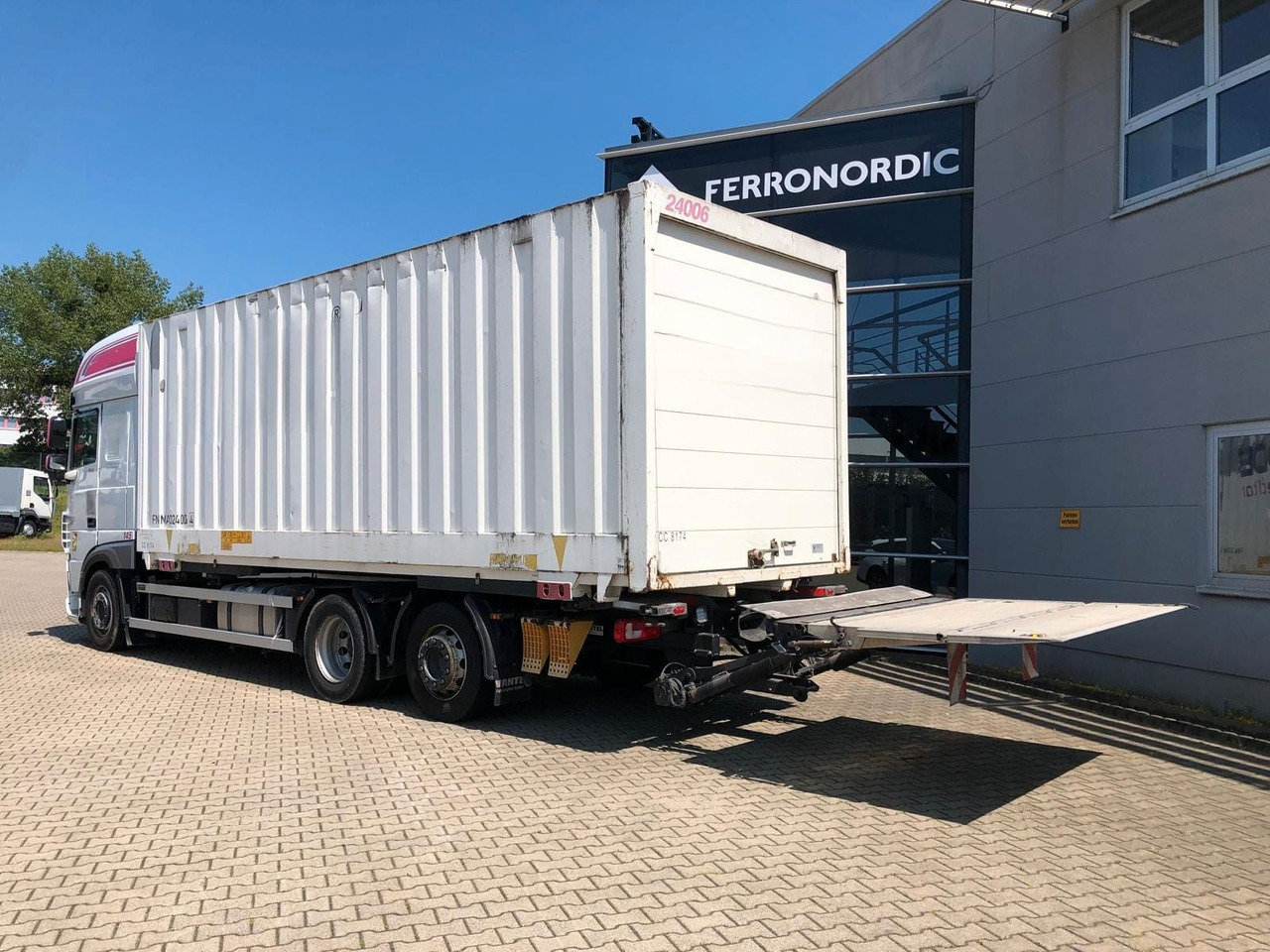 DAF XF450 SSC Lenk/Lift*LBW*AHK*Standklima - Контейнеровоз/ Змінний кузов вантажівка: фото 4 DAF XF450 SSC Lenk/Lift*LBW*AHK*Standklima - Контейнеровоз/ Змінний кузов вантажівка: фото 4
