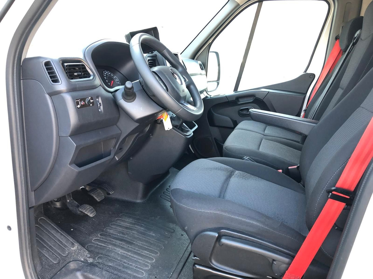Фургон з закритим кузовом Renault MASTER RED 3.5T*LBW*Klima*4.2m*AUCH MIETE: фото 11