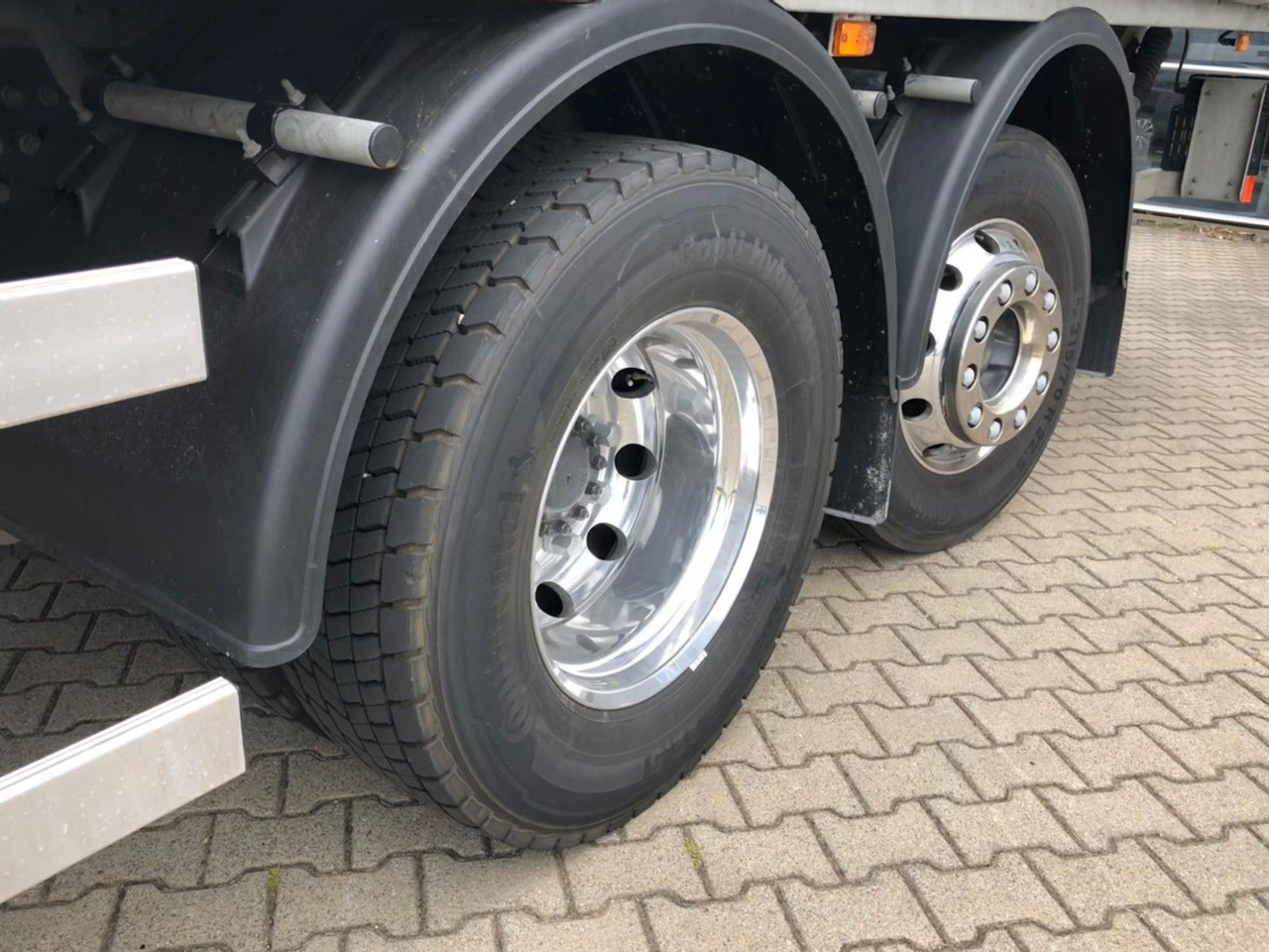 Volvo FE 350 26T 6x2 Lenkachse*ALU*LBW*EDSCHA - Тентована вантажівка: фото 5 Volvo FE 350 26T 6x2 Lenkachse*ALU*LBW*EDSCHA - Тентована вантажівка: фото 5