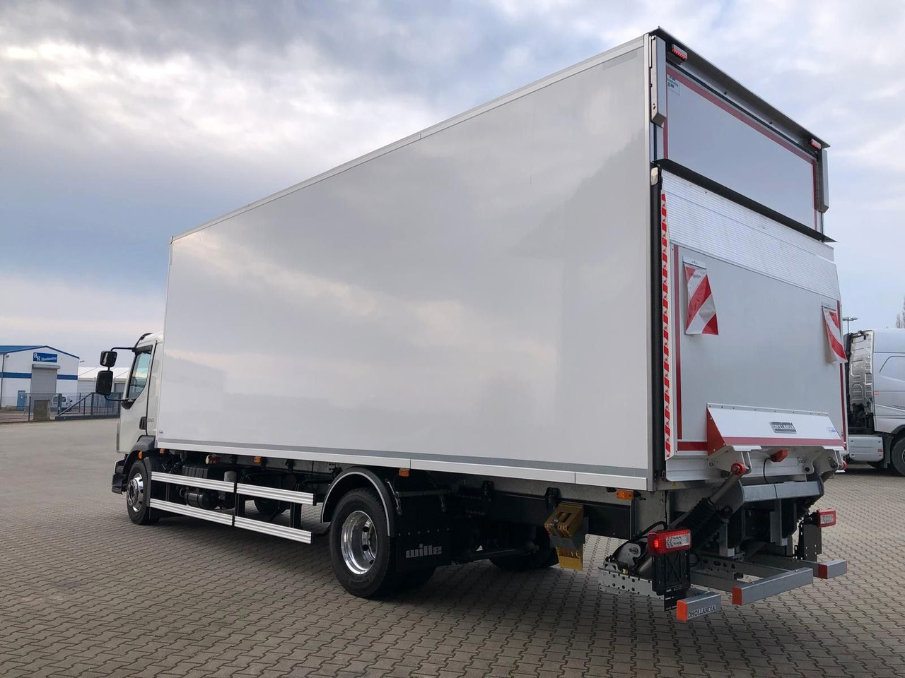 Volvo FL16.280 VollLuft*LBW *Carrier Supra850*a.Miete - Рефрижератор вантажівка: фото 3 Volvo FL16.280 VollLuft*LBW *Carrier Supra850*a.Miete - Рефрижератор вантажівка: фото 3