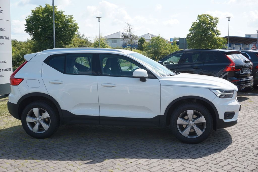 Volvo XC 40 T3 Momentum Pro 2WD - Позашляховик: фото 2 Volvo XC 40 T3 Momentum Pro 2WD - Позашляховик: фото 2