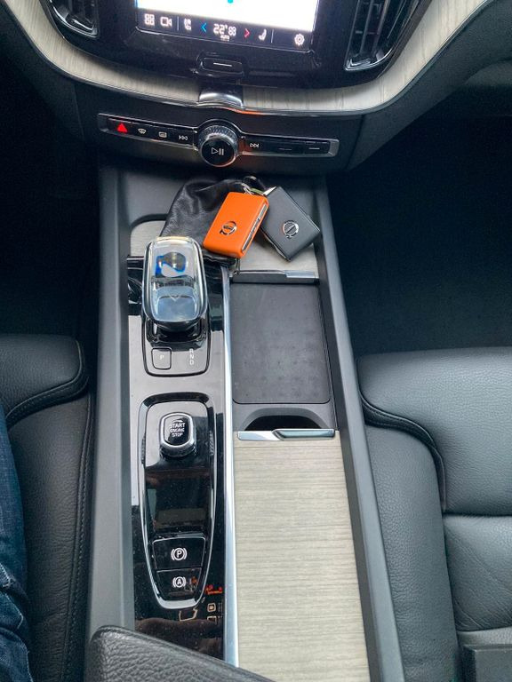 Позашляховик Volvo XC 60 T6 Inscr. Rech. Plug-In Hybrid AWD Md.2022 Volvo XC 60 T6 Inscr. Rech. Plug-In Hybrid AWD Md.2022: фото 16