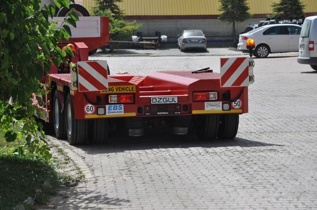 Özgül 2 AXLE LOW LOADER - Низькорамна платформа напівпричіп: фото 3 Özgül 2 AXLE LOW LOADER - Низькорамна платформа напівпричіп: фото 3