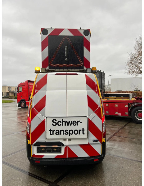 Ford Transit BF3 Escort Van - Суцільнометалевий фургон: фото 3 Ford Transit BF3 Escort Van - Суцільнометалевий фургон: фото 3