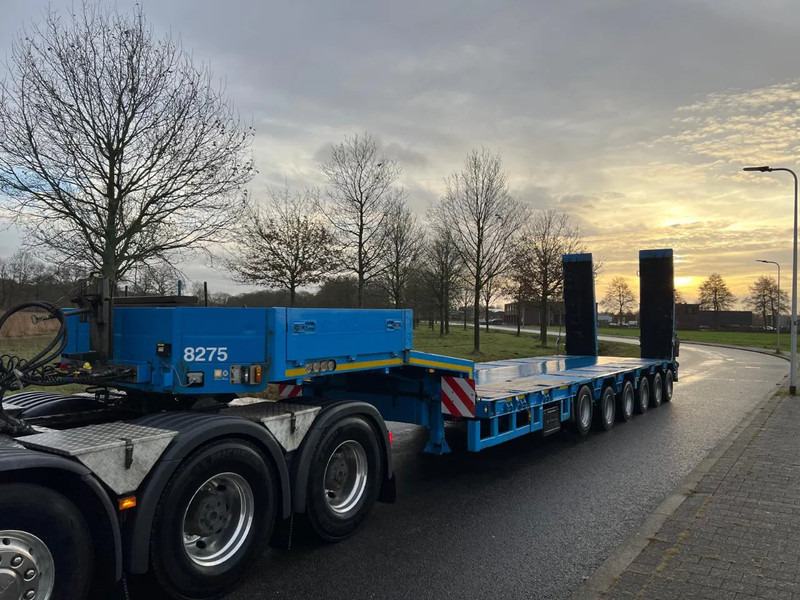 Goldhofer STZ L6 65/80A with loading ramps - Низькорамна платформа напівпричіп: фото 2 Goldhofer STZ L6 65/80A with loading ramps - Низькорамна платформа напівпричіп: фото 2