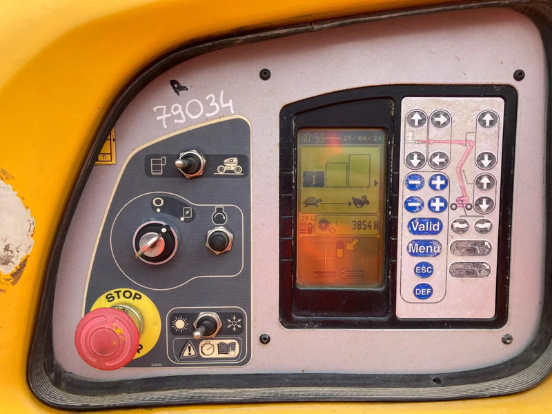 Manitou 200 AJ - Телескопічний підйомник: фото 5 Manitou 200 AJ - Телескопічний підйомник: фото 5