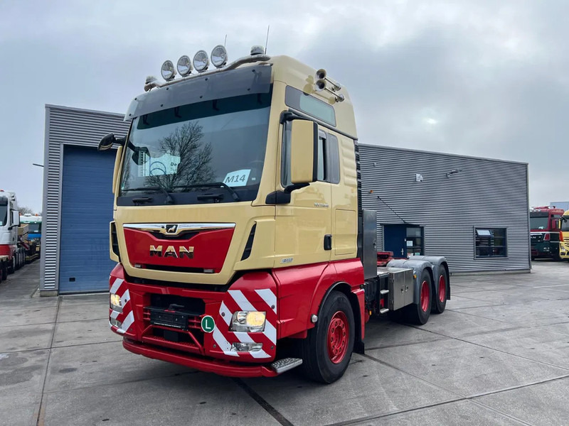 MAN TGX 33.640 6x4 BBS - Тягач: фото 2 MAN TGX 33.640 6x4 BBS - Тягач: фото 2
