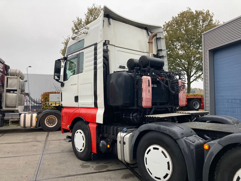 MAN TGX 41.540 8x4/4 BLS - Тягач: фото 3 MAN TGX 41.540 8x4/4 BLS - Тягач: фото 3
