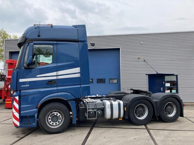 Mercedes-Benz Actros 2863 LS 6x4 - Тягач: фото 3 Mercedes-Benz Actros 2863 LS 6x4 - Тягач: фото 3