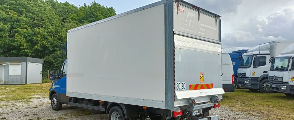Iveco Daily 70C18 - Вантажівка з закритим кузовом: фото 5 Iveco Daily 70C18 - Вантажівка з закритим кузовом: фото 5