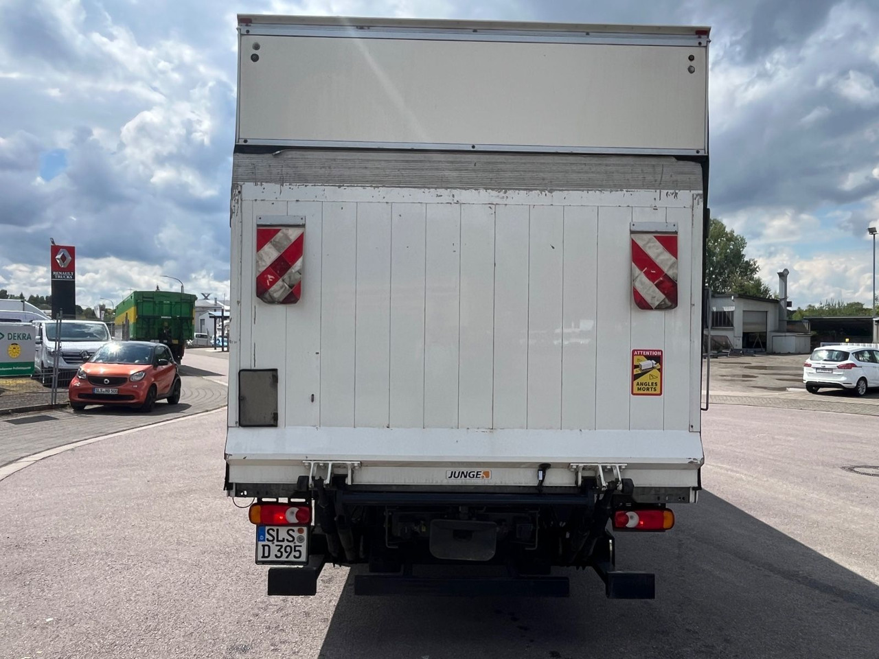 Renault D7.5 210 Kofferaufbau mit LBW - Фургон з закритим кузовом: фото 5 Renault D7.5 210 Kofferaufbau mit LBW - Фургон з закритим кузовом: фото 5
