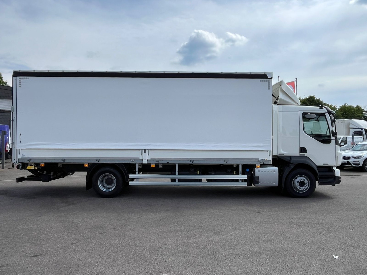Volvo FL 14.245 Junge Schiebeplanenaufbau LBW - Тентована вантажівка: фото 3 Volvo FL 14.245 Junge Schiebeplanenaufbau LBW - Тентована вантажівка: фото 3