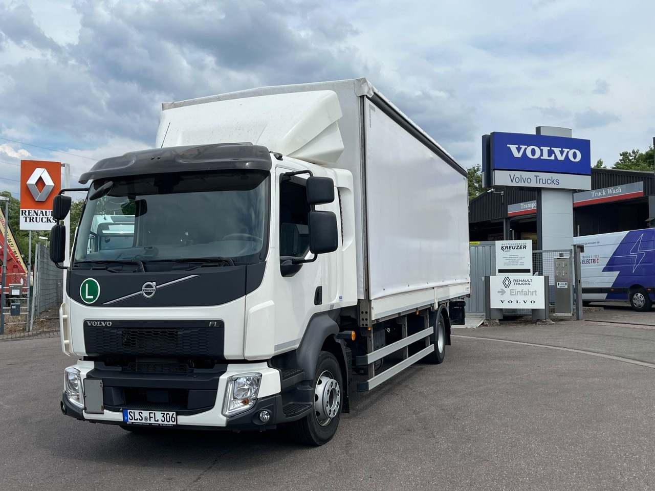 Volvo FL 14.245 Junghanns Schiebeplane LBW - Тентована вантажівка: фото 1 Volvo FL 14.245 Junghanns Schiebeplane LBW - Тентована вантажівка: фото 1