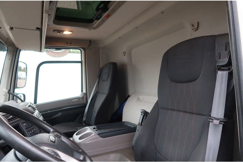 DAF CF 290 Bakwagen+Klep Dhollandia 1500 kg - Вантажівка з закритим кузовом: фото 5 DAF CF 290 Bakwagen+Klep Dhollandia 1500 kg - Вантажівка з закритим кузовом: фото 5