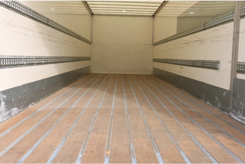 DAF CF 290 FA Bak + klep Dhollandia 2000 KG - Вантажівка з закритим кузовом: фото 3 DAF CF 290 FA Bak + klep Dhollandia 2000 KG - Вантажівка з закритим кузовом: фото 3