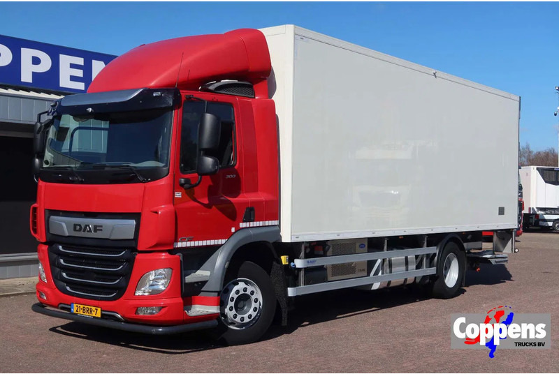 DAF CF 300 Koel/Vries Carrier iceland + Dhollandia 2500KG klep trenn wand - Рефрижератор вантажівка: фото 1 DAF CF 300 Koel/Vries Carrier iceland + Dhollandia 2500KG klep trenn wand - Рефрижератор вантажівка: фото 1