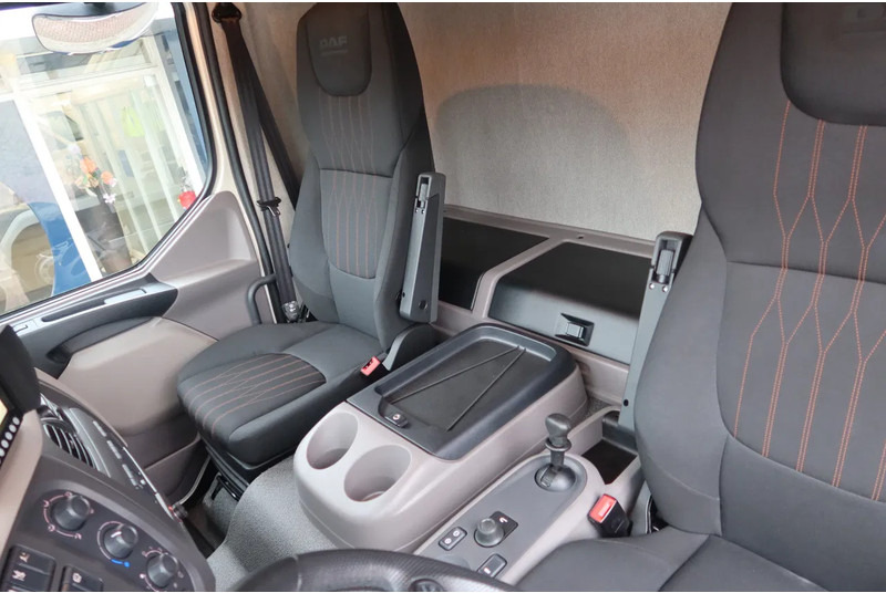DAF LF 210 Bakwagen+ Dhollandia 1500 kg Comfort cabine - Вантажівка з закритим кузовом: фото 5 DAF LF 210 Bakwagen+ Dhollandia 1500 kg Comfort cabine - Вантажівка з закритим кузовом: фото 5