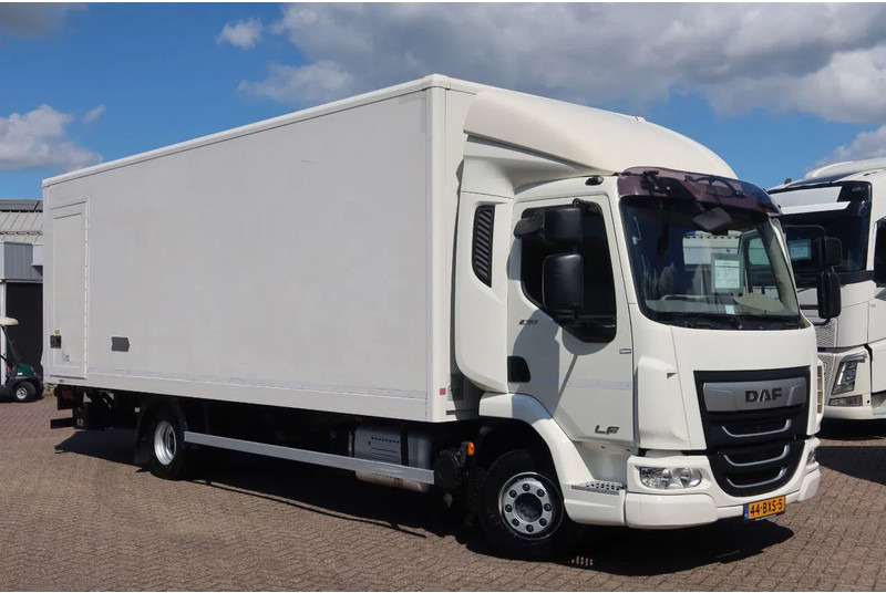 DAF LF 230 Bak+Klep Dhollandia 1500 kg Euro 6 - Вантажівка з закритим кузовом: фото 2 DAF LF 230 Bak+Klep Dhollandia 1500 kg Euro 6 - Вантажівка з закритим кузовом: фото 2