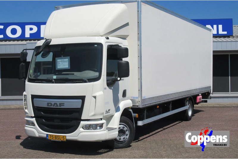 DAF LF 250 250 bak + klep + schuifzeil E6 - Тентована вантажівка: фото 1 DAF LF 250 250 bak + klep + schuifzeil E6 - Тентована вантажівка: фото 1